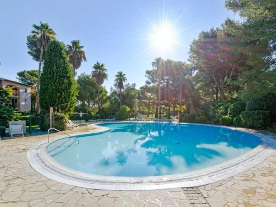Superbe Appartement 50M De La Plage En Bord De Mer Йер Экстерьер фото